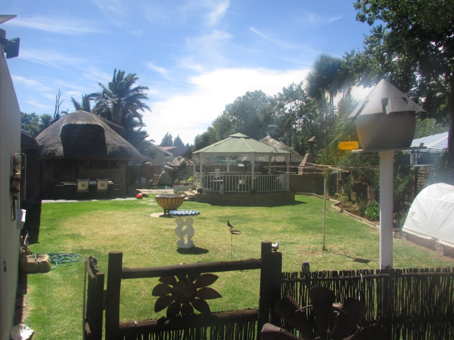 4 Bedroom Property for Sale in Fichardt Park Free State